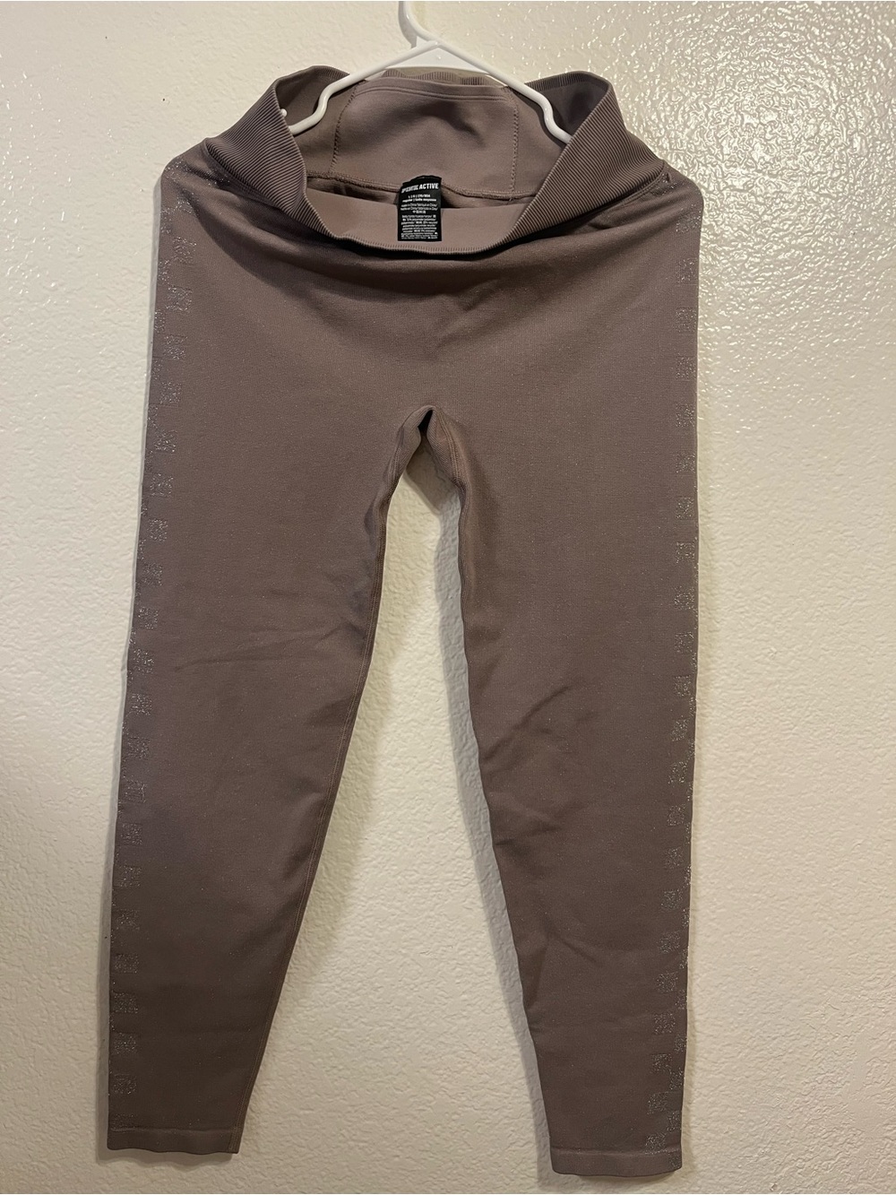 Pink  Printed Athletic Leggings in Brown